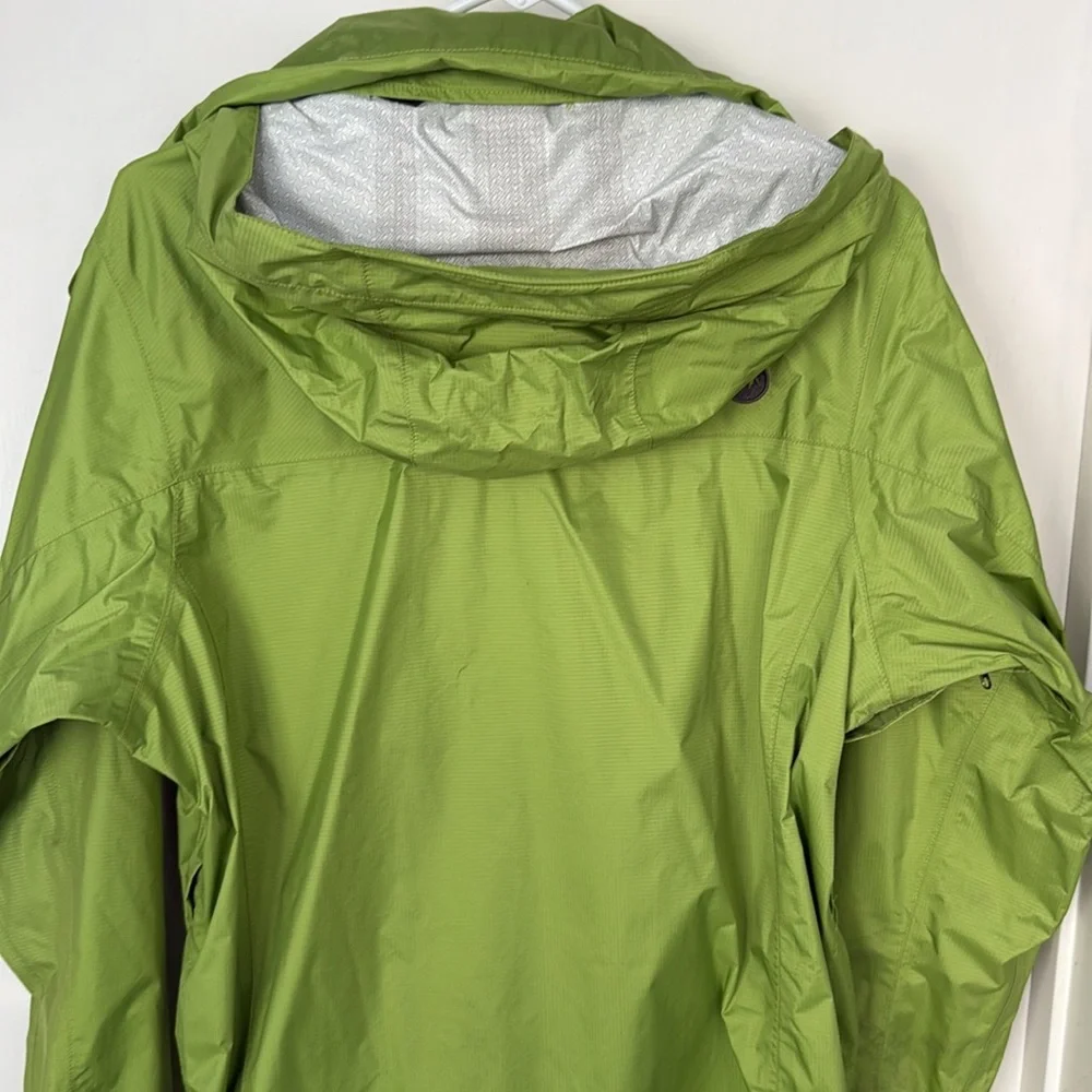 Marmot Men's Precip Light-weight Waterproof Rain Jacket, Green Lichen, Small - Picture 3 of 6
